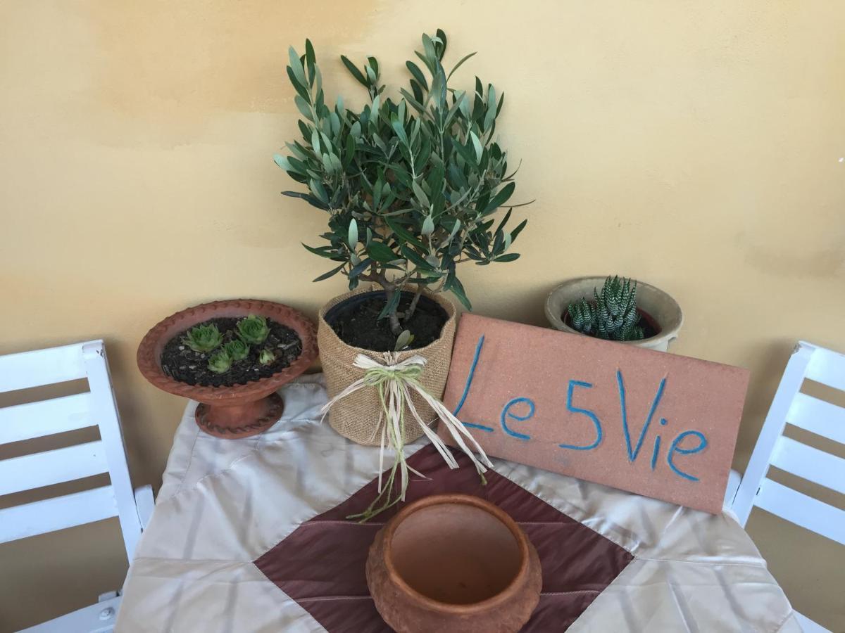 B&B Le 5 Vie Appartamento Con Camera Tripla Florens Exteriör bild